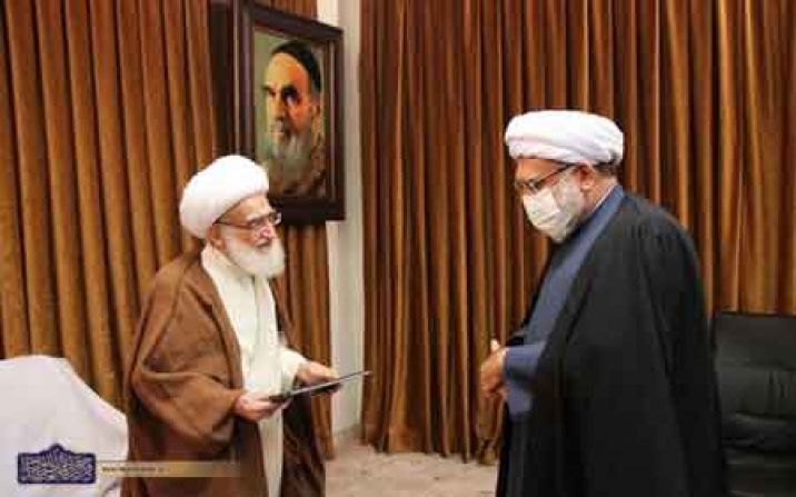 ارتباط حوزه علمیه مشهد با قم تقویت شود ارتباط حوزه علمیه مشهد با قم تقویت شود